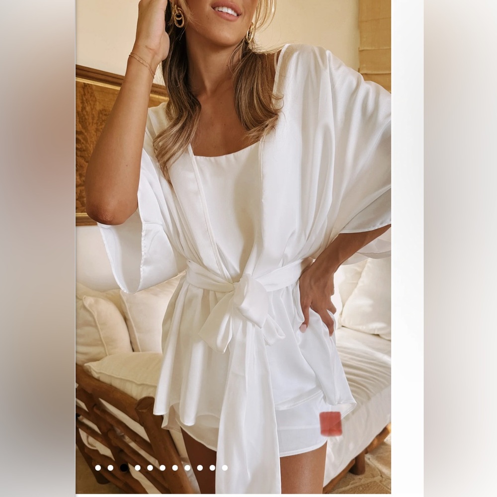 White Show Me Your Mumu Robe